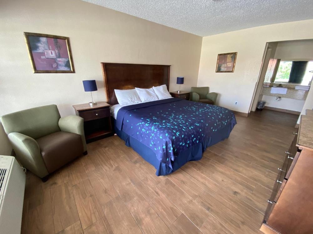 Coral Roc Motel